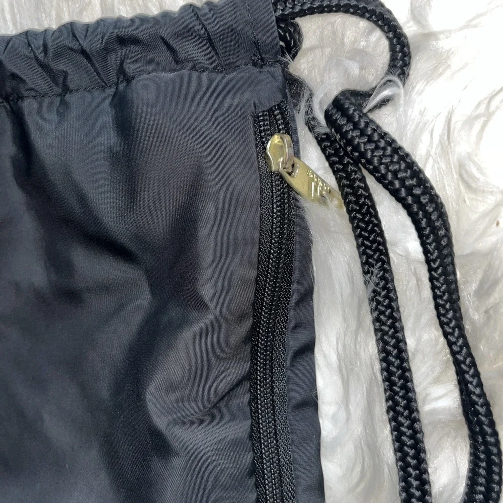 Adidas Drawstring Backpack Gym Bag Black Yellow 3 Stripe Logo‎ Sporty Athletic